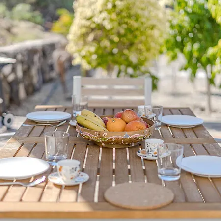Cliff Haven Sea View - Adults Only Apartment