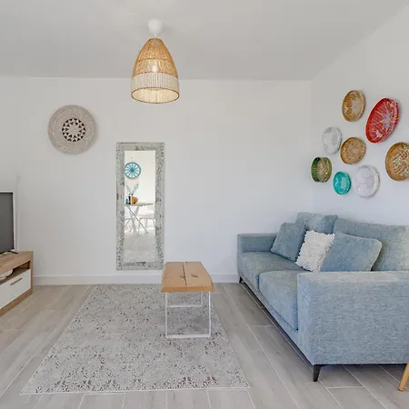 Cliff Haven Sea View - Adults Only