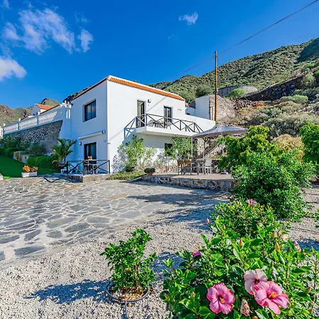 Cliff Haven Sea View - Adults Only *